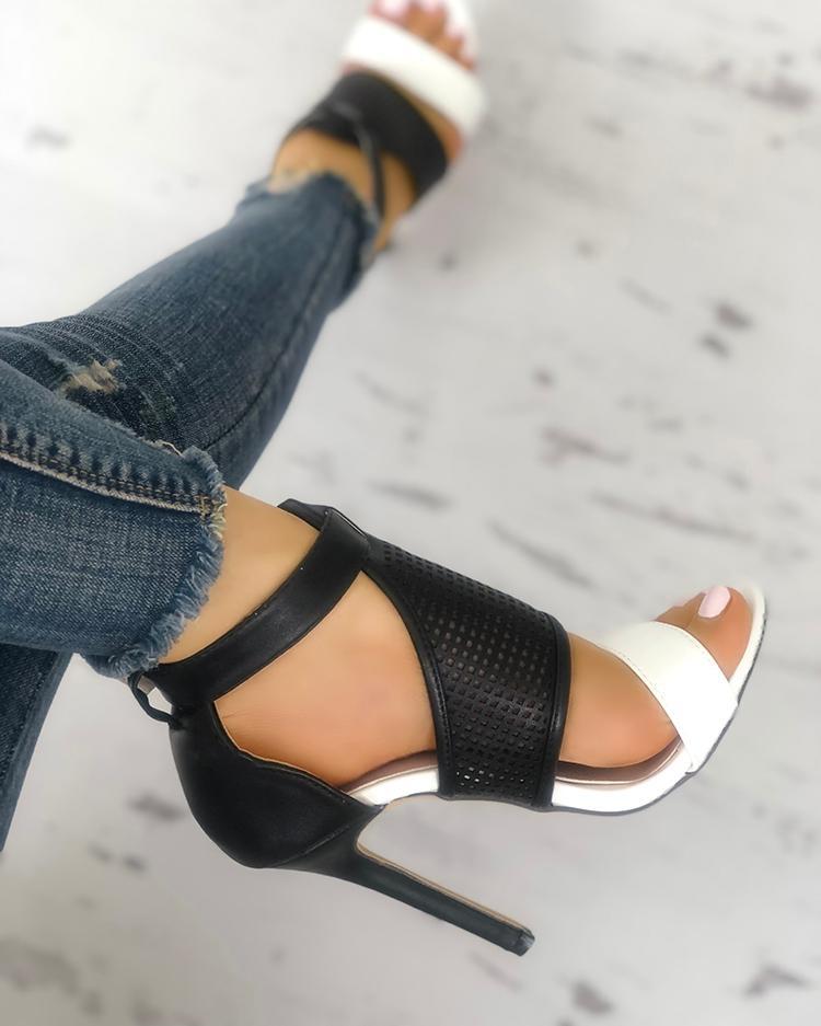 Contrast Color Buckled Thin Heeled Sandals
