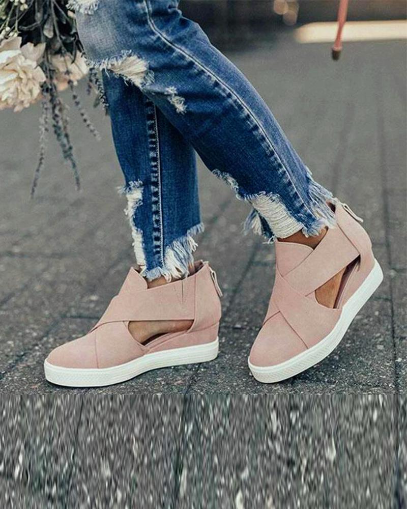 Outlet26 Suede Cut Out Flat Sneakers pink