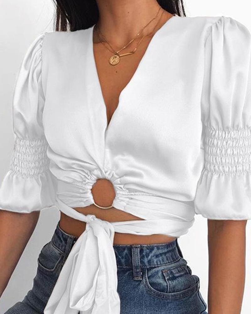 Cut Out Puff Sleeve Top
