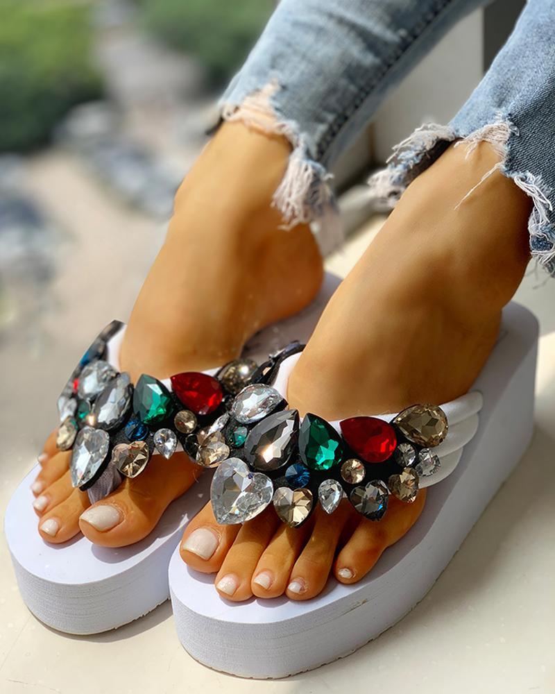 Outlet26 Toe Post Beaded Platform Muffin Sandals white