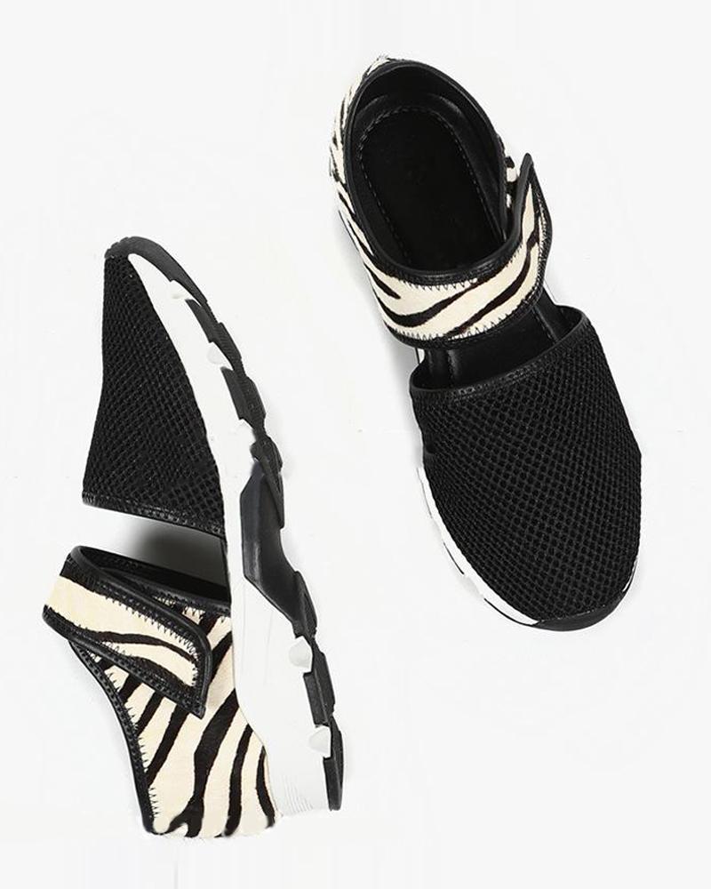 Contrast Cut Out Perforated Sneakers