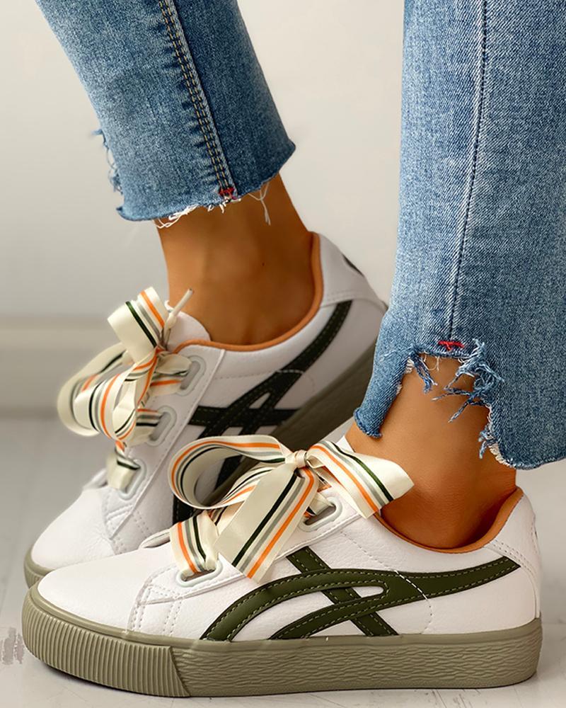 Outlet26 Colorful Ribbon Lace-Up Casual Sneakers green