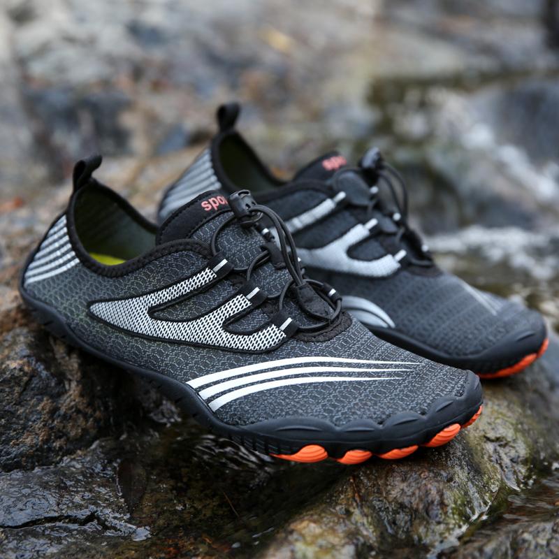 Menâs Outdoor Hiking Trekking Sneakers Durable Nonslip Beach Wading Shoes
