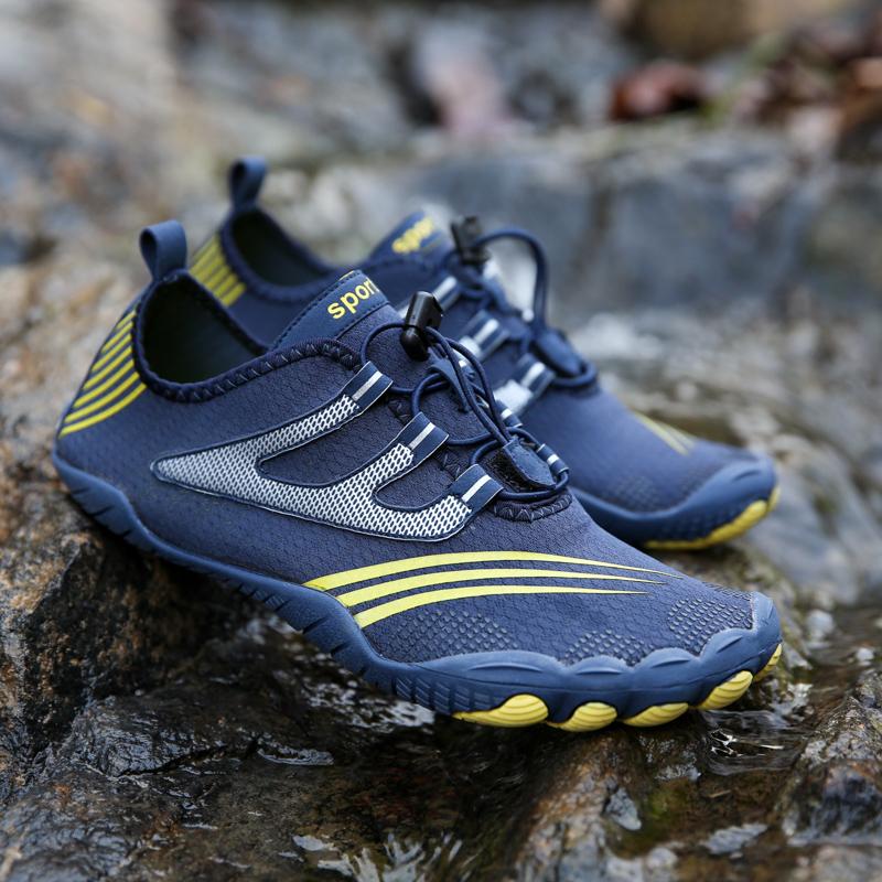 Menâs Outdoor Hiking Trekking Sneakers Durable Nonslip Beach Wading Shoes