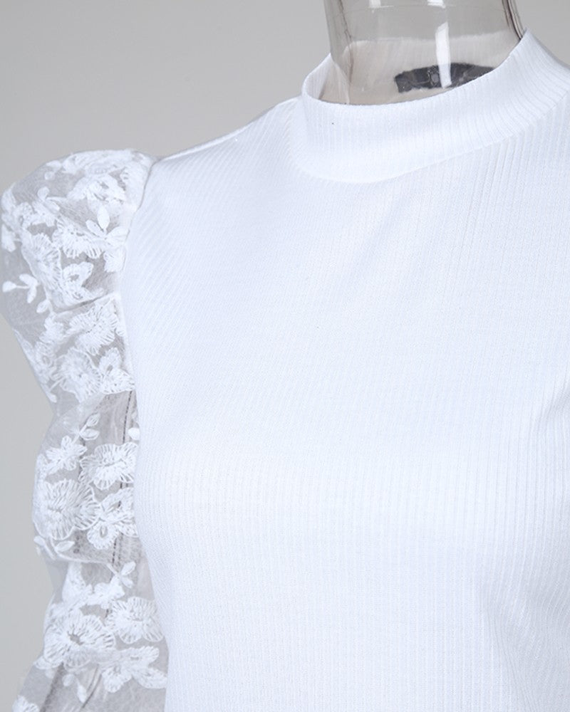 Lace Puffed Sleeve Knit Top